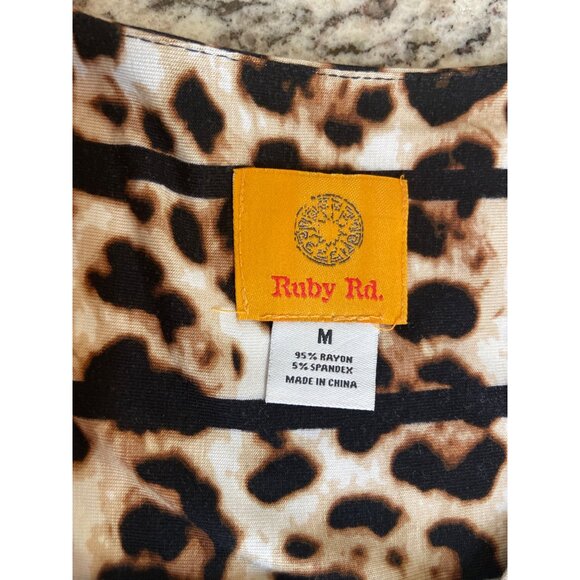 Ruby Rd Womens Medium Tunic Top Leopard Stripe Studed Neckline Rayon Mob Wife - Picture 3 of 9